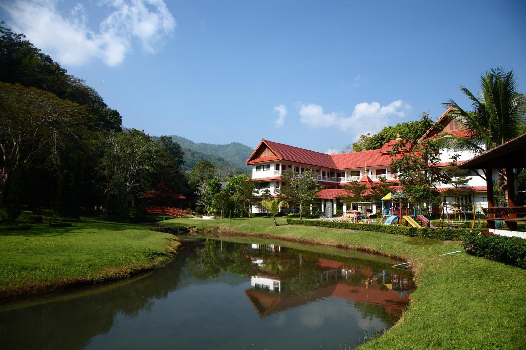 Suan Bua Hotel&Resort Ban Pong (Suthep) Exterior foto
