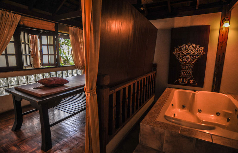 Suan Bua Hotel&Resort Ban Pong (Suthep) Exterior foto