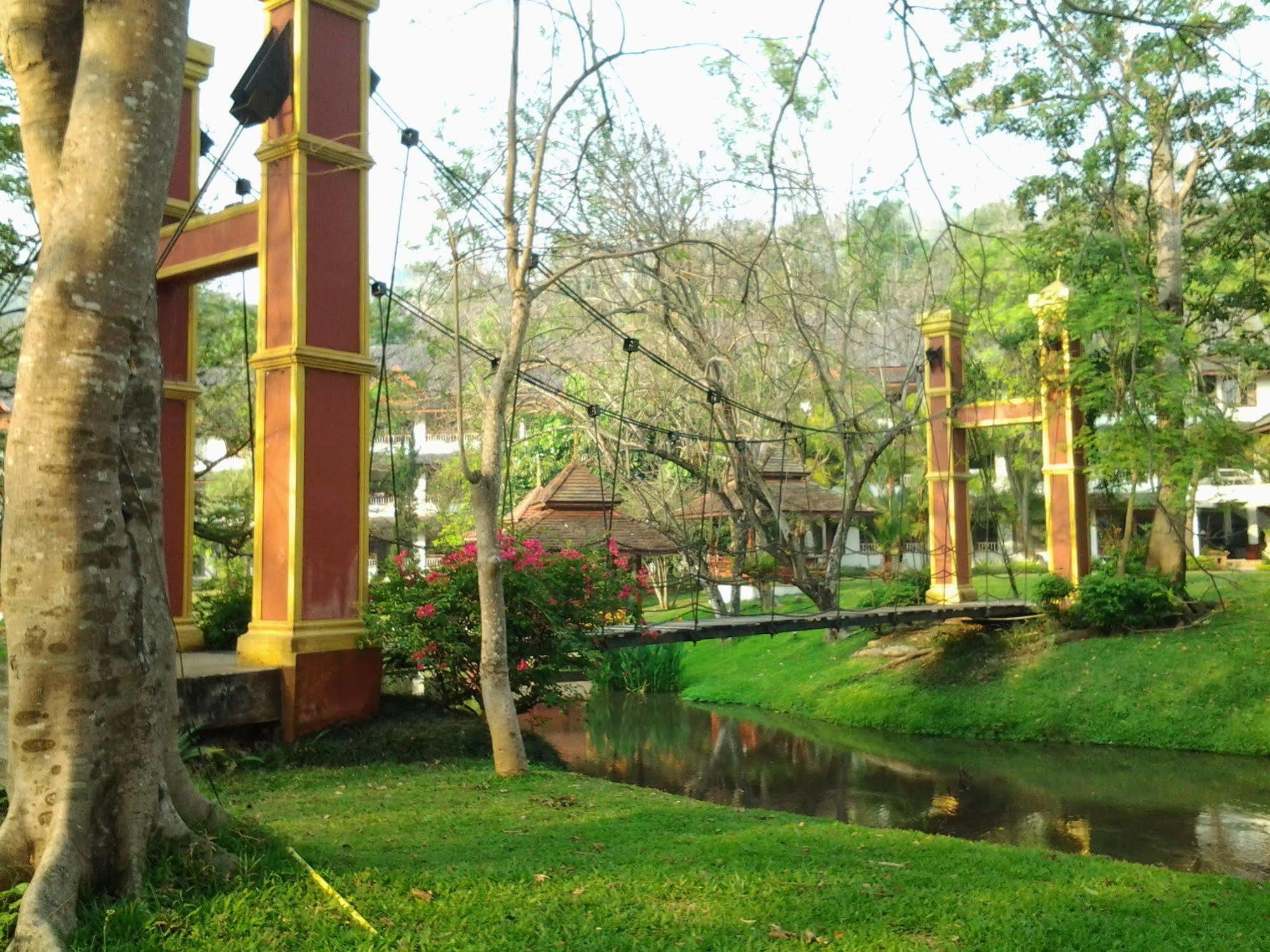 Suan Bua Hotel&Resort Ban Pong (Suthep) Exterior foto